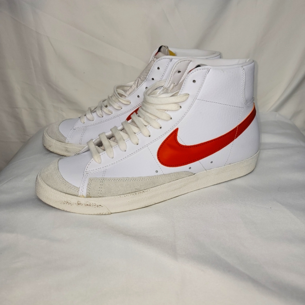 Nike Blazer Mid '77 VNTG White Mantra Orange Sail BQ6806-110 Size 14